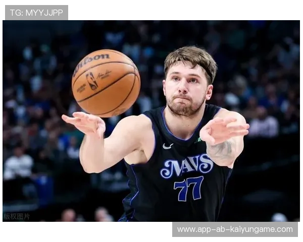 裁判也能主宰比赛？东契奇：这辈子没这么无语过！，东契奇怎么逗笑女裁判